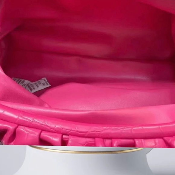 GOT MY ATTENTION CLOUD POUCH - Picture 6 of 6